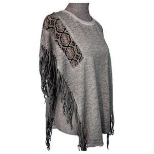 Umgee Gray Fringe T Shirt Poncho Sz Small Layering Piece Sides Open Lightweight